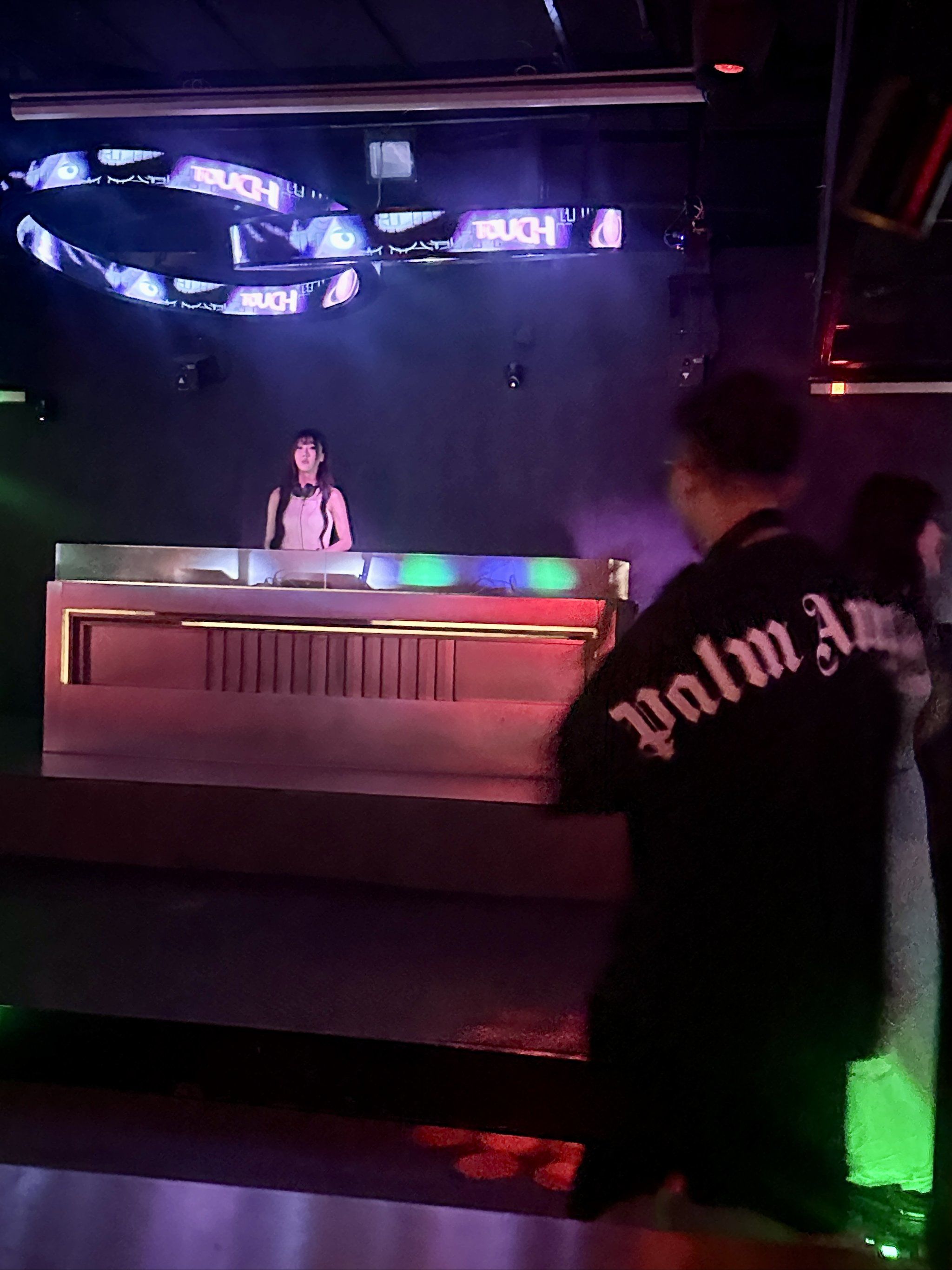 黄冈商务ktv低端场氛围-英山县ktv预订